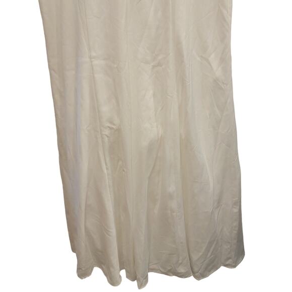 NWT Lulus Center of My Love White Satin Sleeveless Mermaid Maxi Dress, L - Picture 6 of 11